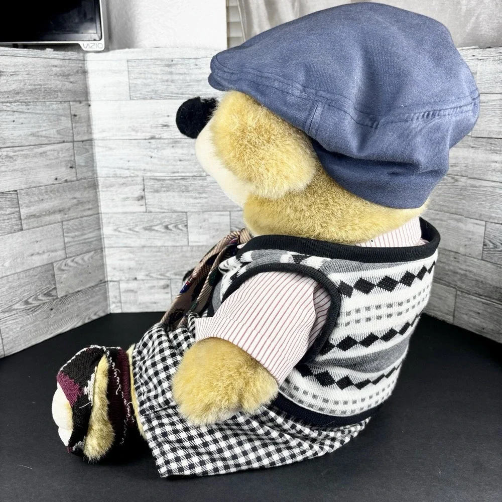 Linda Novick All Stuffed Up Bear. The Golfer Bear. 1991 Gold Silk Trimming 17 In